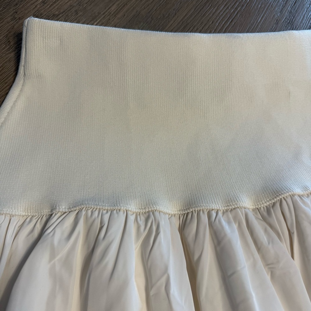 Emerson Lang Ivory Bubble Midi Skirt NWT Sz Medium Athleisure Modest Gorpcore - Picture 4 of 11